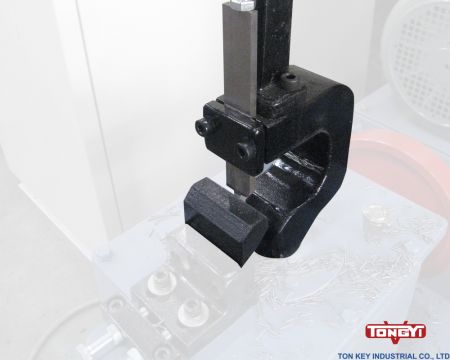 Trimming Knife